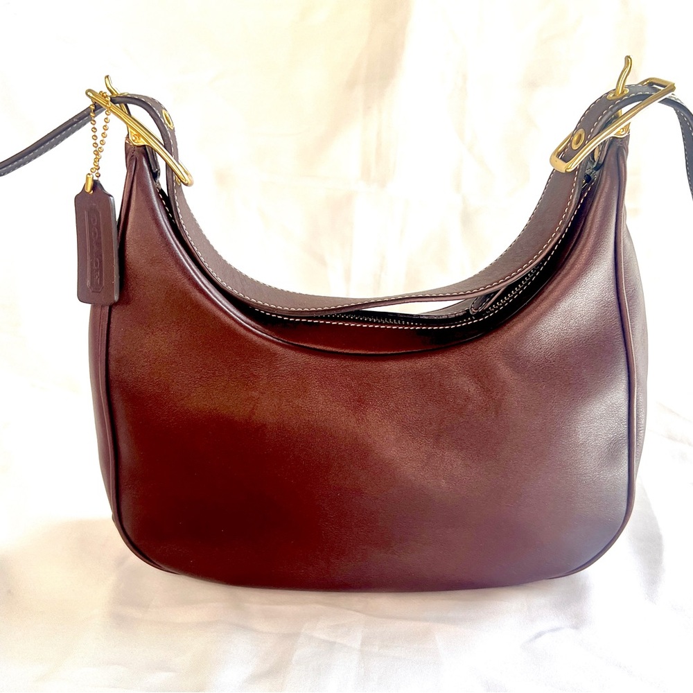 Classic Vintage Coach Shoulder Bag - Picture 2 of 9